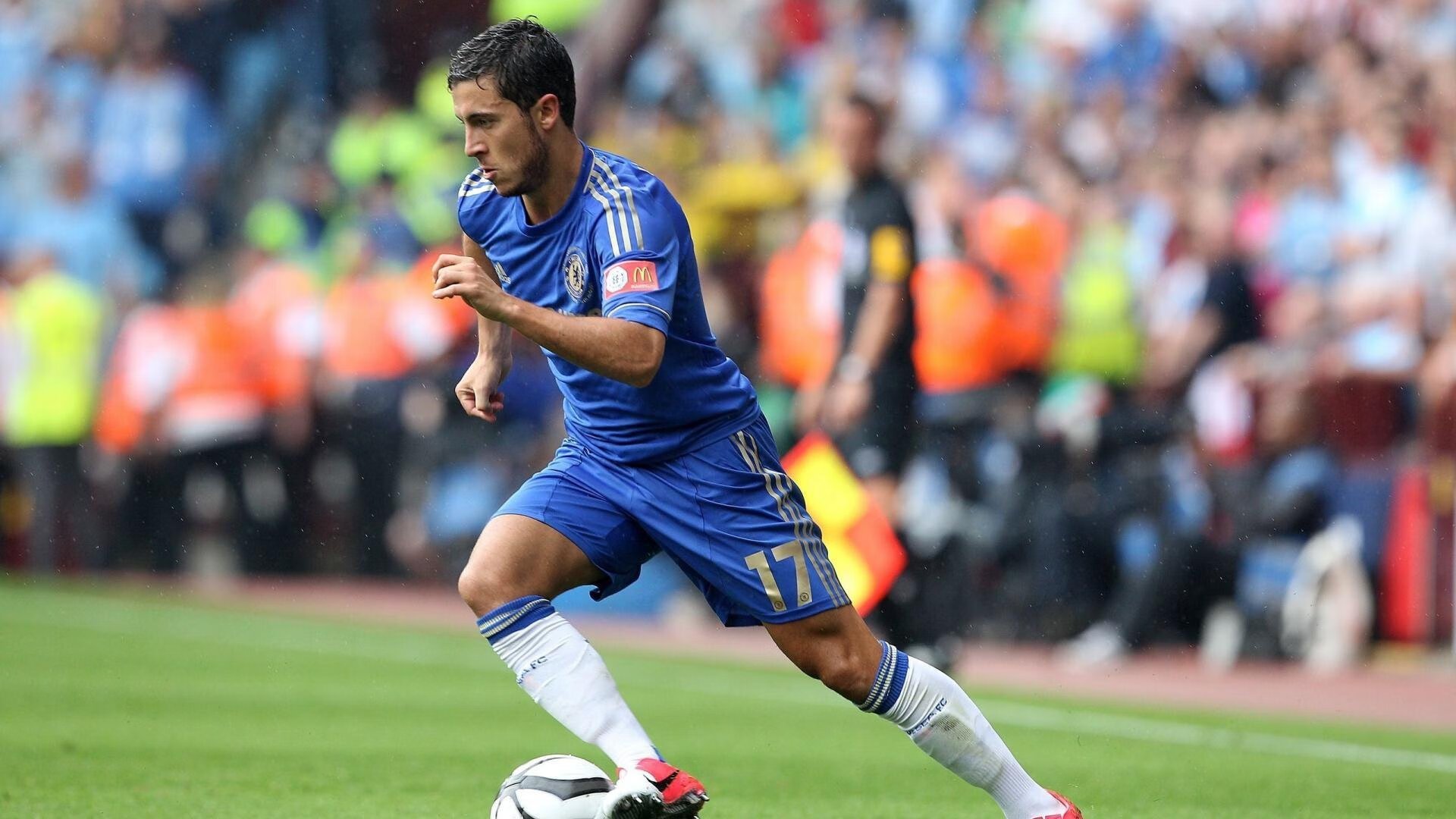 萨拉赫重返赛场,领先优势明显首场状态出色,勇士观众沸腾!上演精彩一战